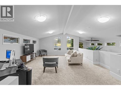 930 Fairway Crescent, Kelowna, BC - Indoor