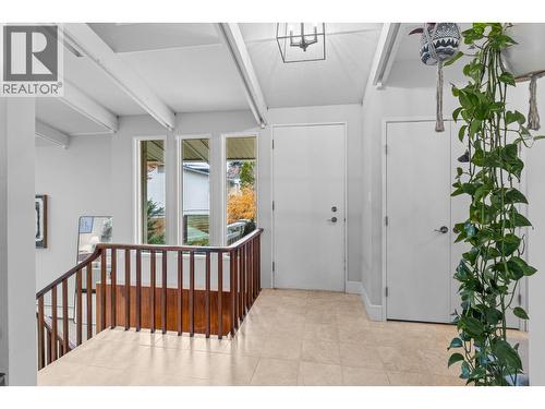 930 Fairway Crescent, Kelowna, BC - Indoor Photo Showing Other Room