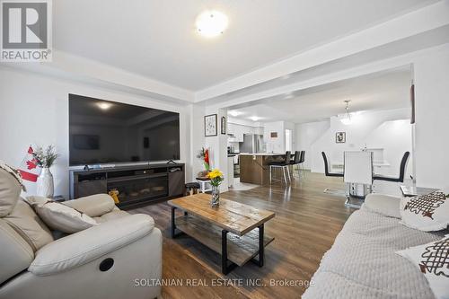 1103 Silk Street, Pickering, ON - Indoor Photo Showing Living Room