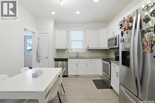 1044 Kolynchuk Crescent, Saskatoon, SK - Indoor Photo Showing Kitchen With Stainless Steel Kitchen