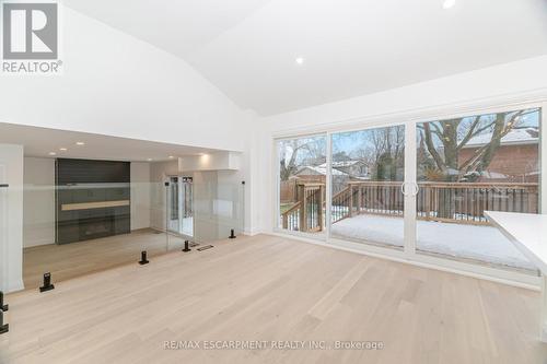 2276 Wyandotte Drive, Oakville, ON 