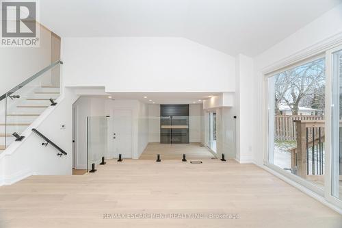 2276 Wyandotte Drive, Oakville, ON 