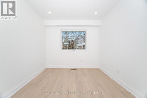 2276 Wyandotte Drive, Oakville, ON 