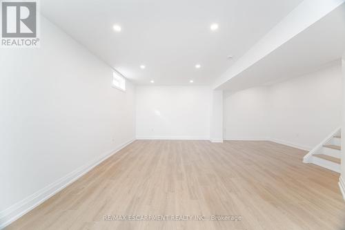 2276 Wyandotte Drive, Oakville, ON 