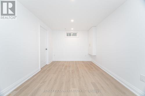 2276 Wyandotte Drive, Oakville, ON 