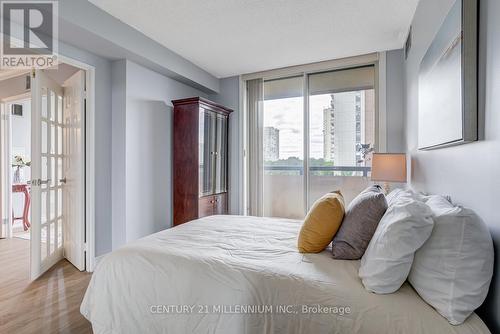 604 - 5 Lisa Street, Brampton, ON - Indoor Photo Showing Bedroom