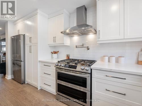 143 Chalfield Lane, Mississauga (Rathwood), ON - Indoor Photo Showing Kitchen With Stainless Steel Kitchen With Upgraded Kitchen