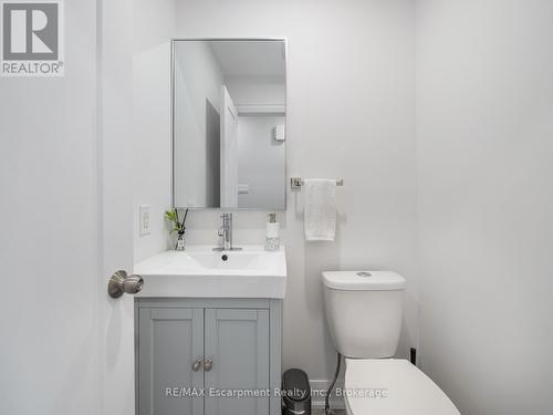 143 Chalfield Lane, Mississauga (Rathwood), ON - Indoor Photo Showing Bathroom