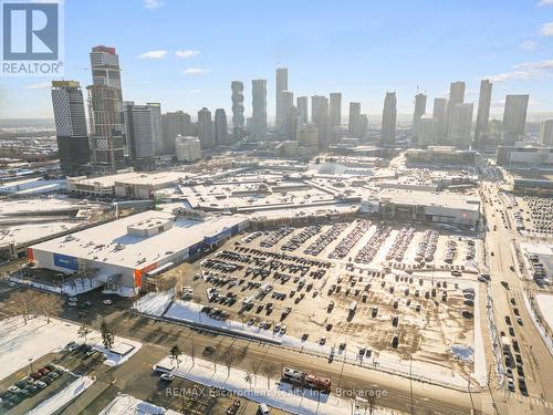 143 Chalfield Lane, Mississauga (Rathwood), ON - Outdoor With View