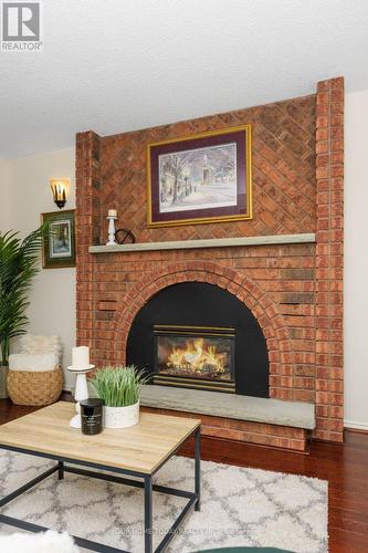 20 Jason Crescent, Halton Hills, ON - Indoor Photo Showing Living Room With Fireplace