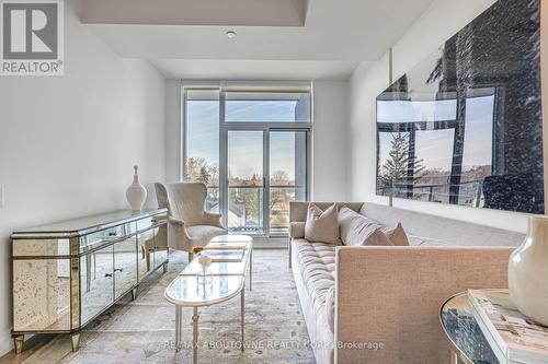 A0206 - 125 Bronte Road, Oakville, ON - Indoor