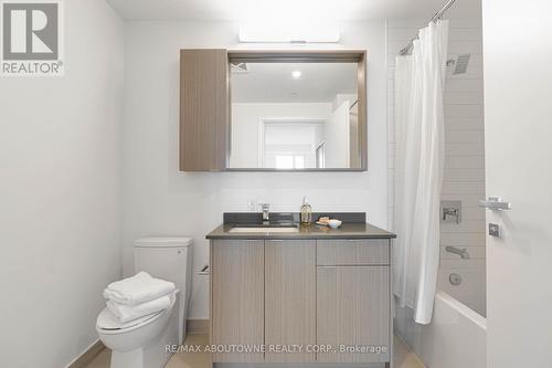 A0206 - 125 Bronte Road, Oakville, ON - Indoor Photo Showing Bathroom