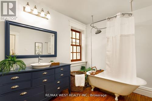 79 Springhurst Avenue, Toronto, ON - Indoor Photo Showing Bathroom