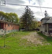 33 ANDREW AVENUE  Toronto, ON M1M 3H1