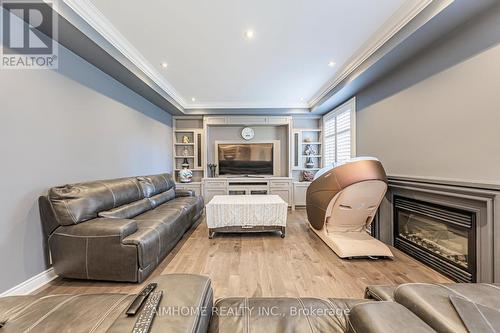 986 Wilbur Pipher Circle, Newmarket, ON 