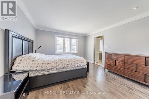 986 Wilbur Pipher Circle, Newmarket, ON 