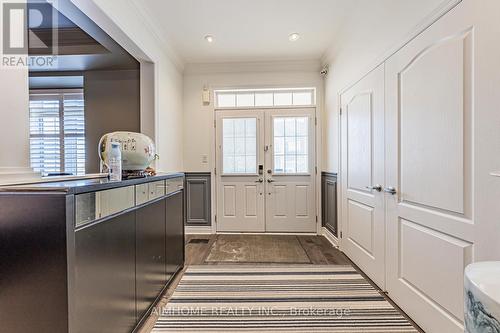 986 Wilbur Pipher Circle, Newmarket, ON 