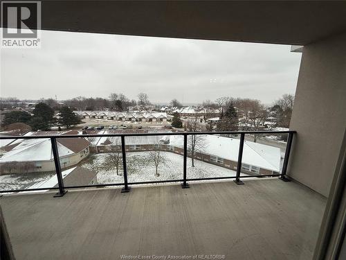 6 Park Street Unit# 505, Kingsville, ON - Outdoor