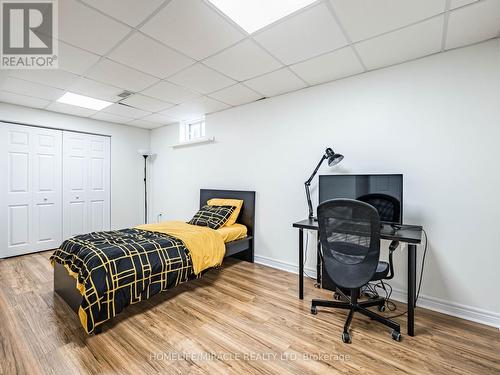 678 Salzburg Drive, Waterloo, ON - Indoor Photo Showing Bedroom