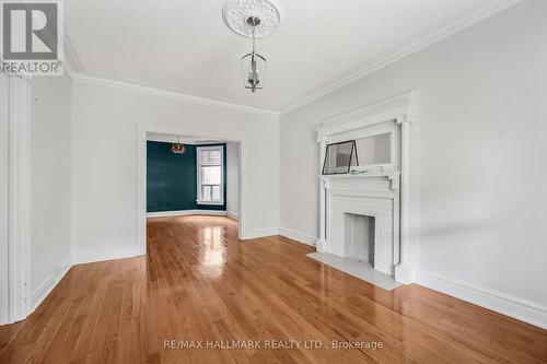 112 Wells Street, Toronto, ON - Indoor Photo Showing Other Room