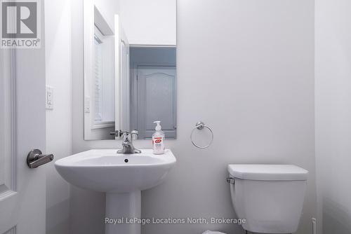 2 piece bath - 17 Catamaran Drive, Wasaga Beach, ON 