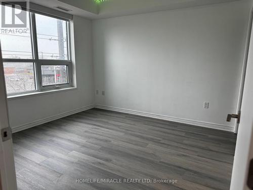 321 - 1 Falaise Road, Toronto, ON - Indoor Photo Showing Other Room