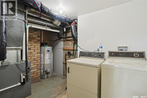 100 32Nd Street W, Saskatoon, SK - Indoor Photo Showing Laundry Room