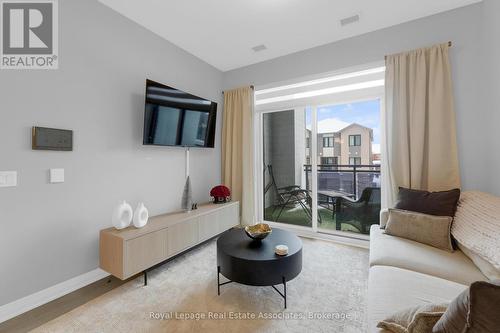 216 - 470 Gordon Krantz Avenue, Milton, ON - Indoor Photo Showing Living Room