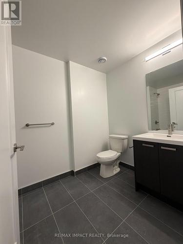 20 Soudan Avenue, Toronto, ON - Indoor Photo Showing Bathroom