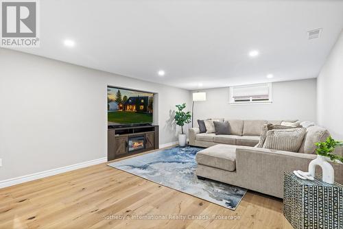 196 Ninth Street, Collingwood, ON - Indoor