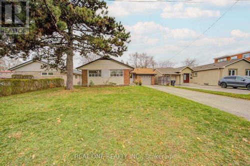 26 Elvaston Drive, Toronto, ON - Outdoor