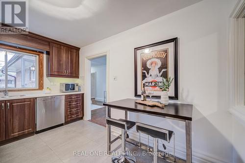 26 Elvaston Drive, Toronto, ON - Indoor Photo Showing Kitchen