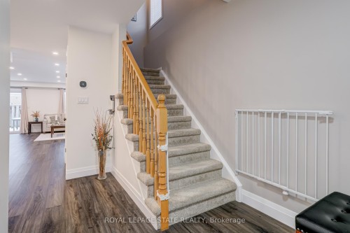 6-171 Highbury Drive, Hamilton, ON - Indoor Photo Showing Other Room