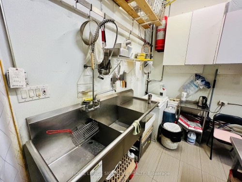 243-7181 Yonge Street, Markham, ON 