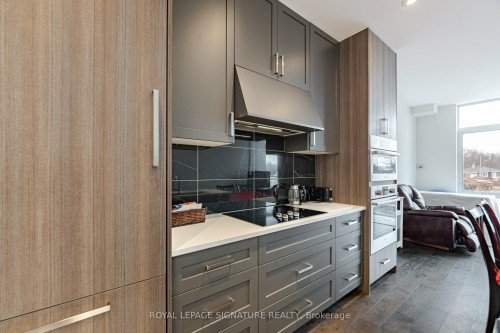 203-42 Mill Street, Halton Hills, ON - Indoor Photo Showing Kitchen