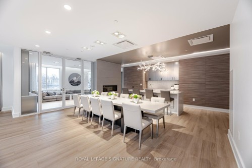 203-42 Mill Street, Halton Hills, ON - Indoor Photo Showing Dining Room