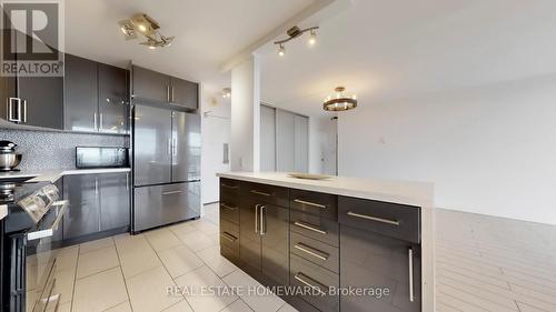 Centre island - 1404 - 40 Homewood Avenue, Toronto, ON 