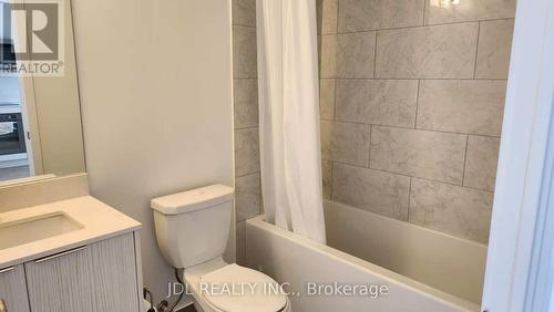 901 - 36 Forest Manor Street, Toronto, ON - Indoor Photo Showing Bathroom