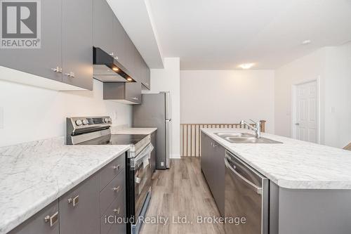 53 Stanley Avenue, Haldimand, ON - Indoor Photo Showing Kitchen With Double Sink With Upgraded Kitchen