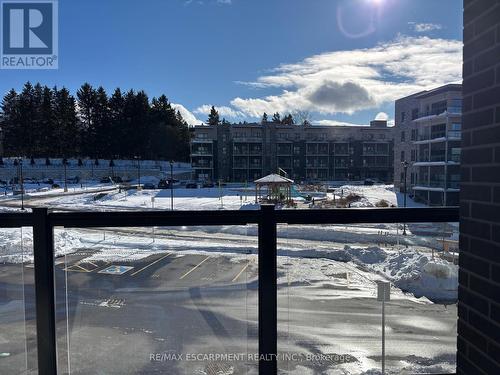 211 - 1100 Lackner Place, Kitchener, ON - Outdoor With View