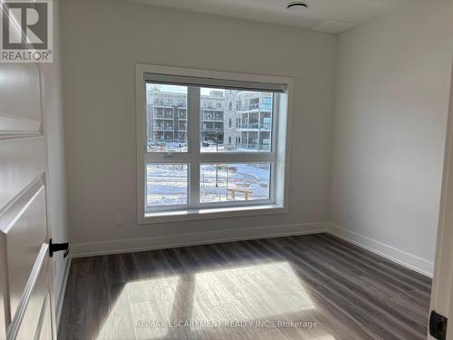 211 - 1100 Lackner Place, Kitchener, ON - Indoor Photo Showing Other Room