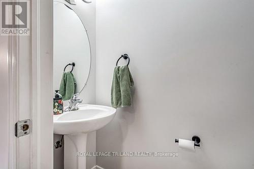 14 Penhale Avenue N, St. Thomas, ON - Indoor Photo Showing Bathroom