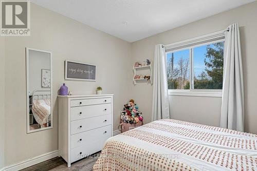 14 Penhale Avenue N, St. Thomas, ON - Indoor Photo Showing Bedroom