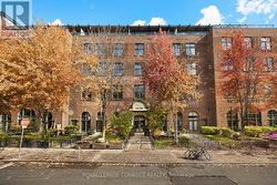 304 - 363 SORAUREN AVENUE  Toronto, ON M6R 3C1