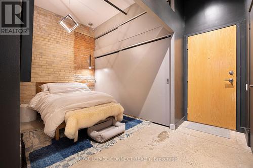 304 - 363 Sorauren Avenue, Toronto, ON - Indoor