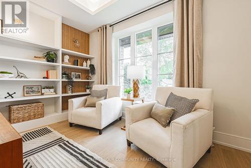 202 Queen Street W, Mississauga, ON 