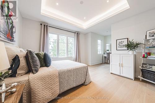 202 Queen Street W, Mississauga, ON 