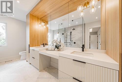 202 Queen Street W, Mississauga, ON 