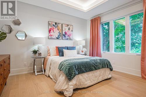 202 Queen Street W, Mississauga, ON 