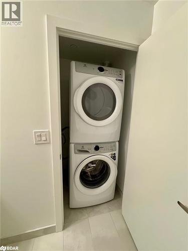 2088 James Street Unit# 407, Burlington, ON - Indoor Photo Showing Laundry Room